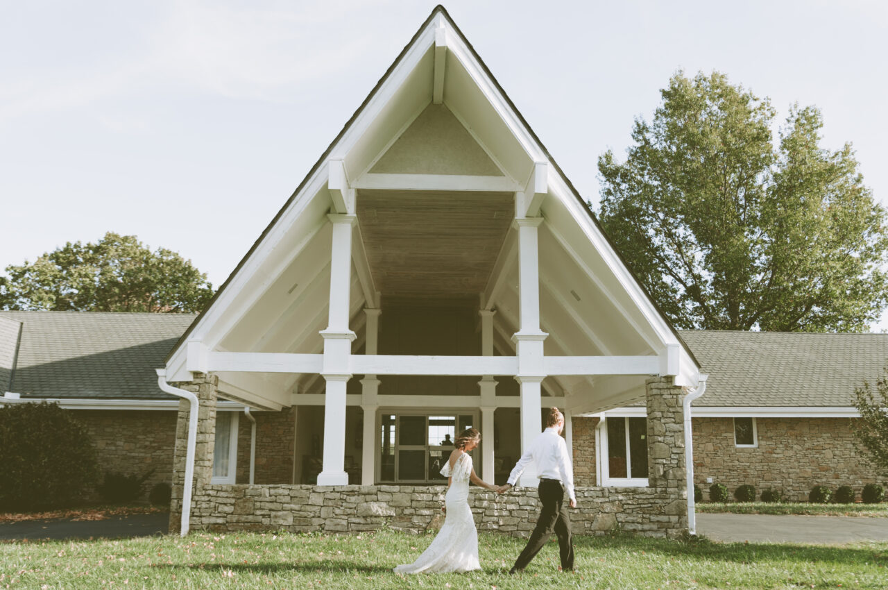 OliveiraPhotography-2-Exterior Venue 2-close up